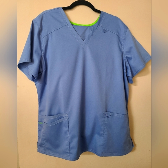 4 Sets LANDAU SCRUBS - Picture 1 of 13